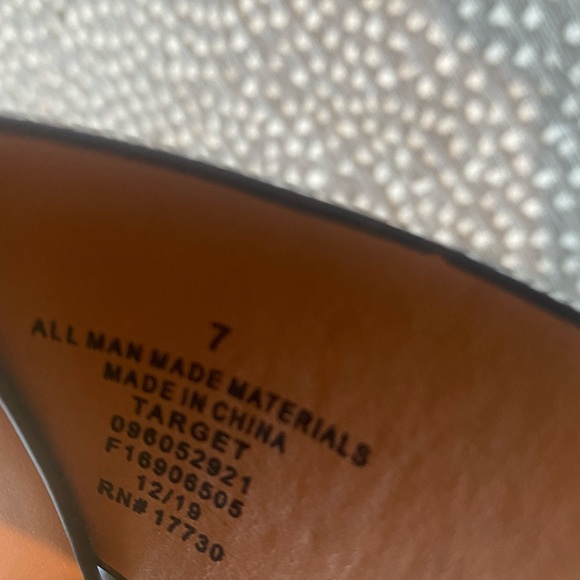 Women’s Black Slide Sandals - Picture 4 of 5